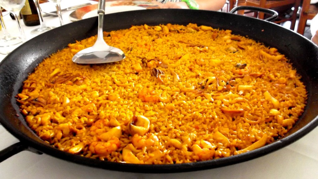 Spanish arroz a banda