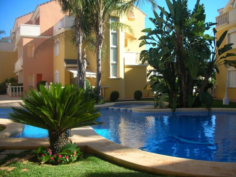 spanish courses in spain with accommodation beach apartment