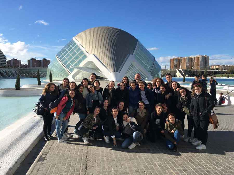 Students during an excrursion to Valencia in the Spanish for groups programme