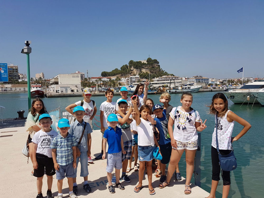 Children during the Spanish programme in Denia