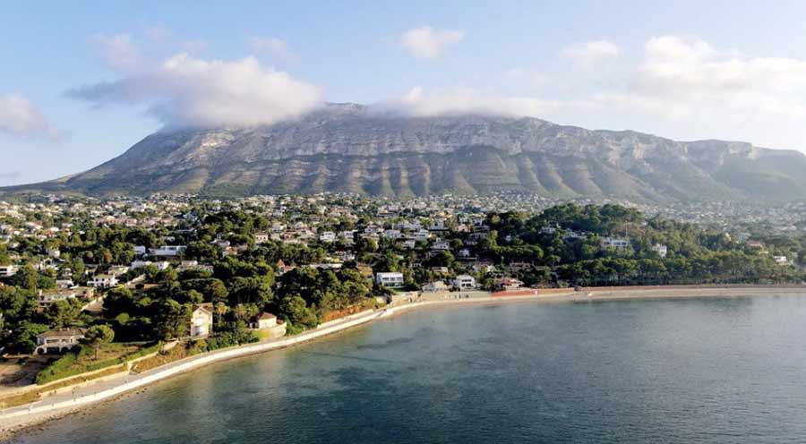 Denia's mountains and sea make the city one of the best places to learn Spanish