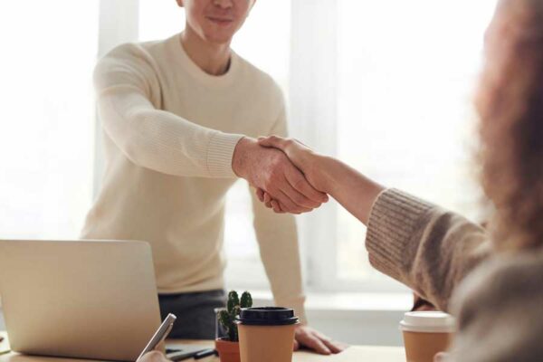 how to negotiate in Spanish