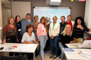 Spanish class with Ukrainian students