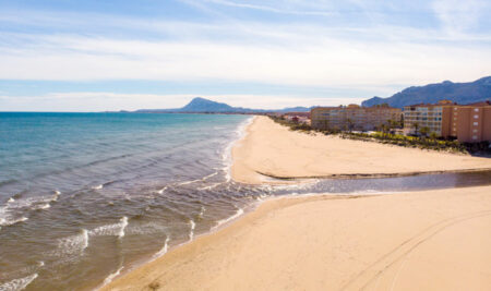 Cursos de español en Denia, España: verano 2024