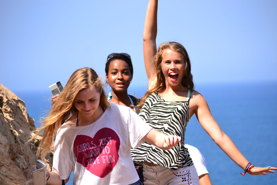 3 girls doing hiking in Denia, Spain