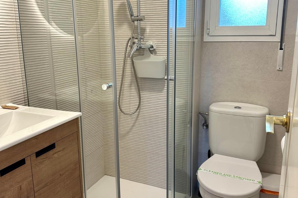Bathroom of the beach apartment in Denia