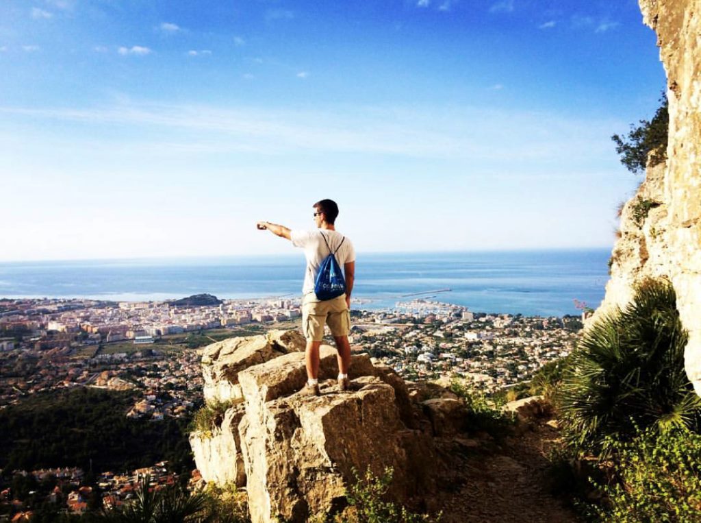 Ruta de senderismo en Denia a la cova de l'aigua