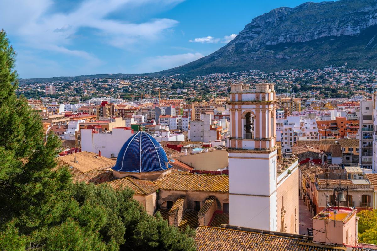 Visa aérea desde Denia en España donde se realiza la formación para profes