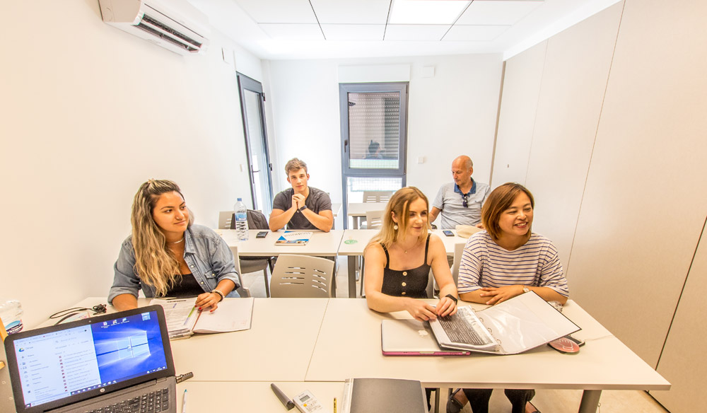 Students studying Spanish in Spain at TLCdénia language school