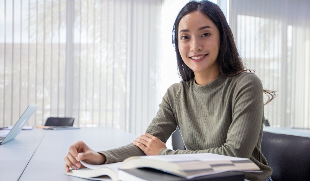 Spanish language students studying in TLCdénia language school