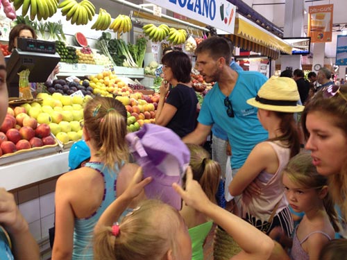 Children during the activities of the Spanish courses